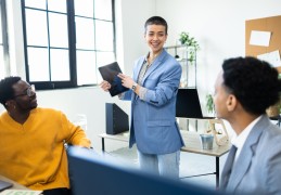 哲学专业从事的职业有哪些(哲学专业适合干什么工作)