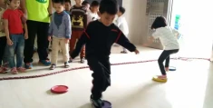 哥哥锻炼人物介绍100字(哥哥运动健将作文300字)