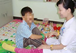 精神病不说话怎么治疗(精神病发作不说话也不动)